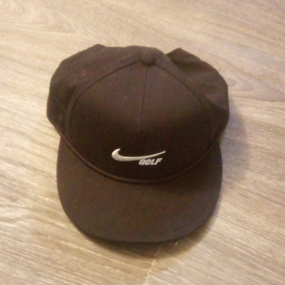 Nike golf hat